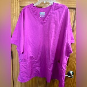 Wonder work scrub top plus size